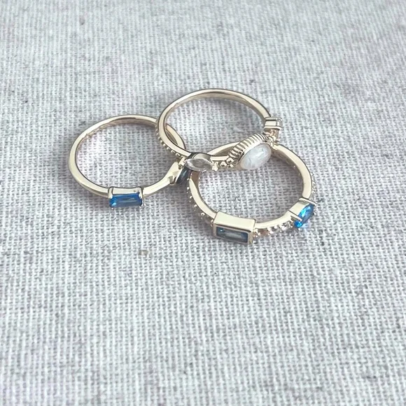 Awe Inspired Oracle Stacking Ring Set, Size 6 - Picture 6 of 9